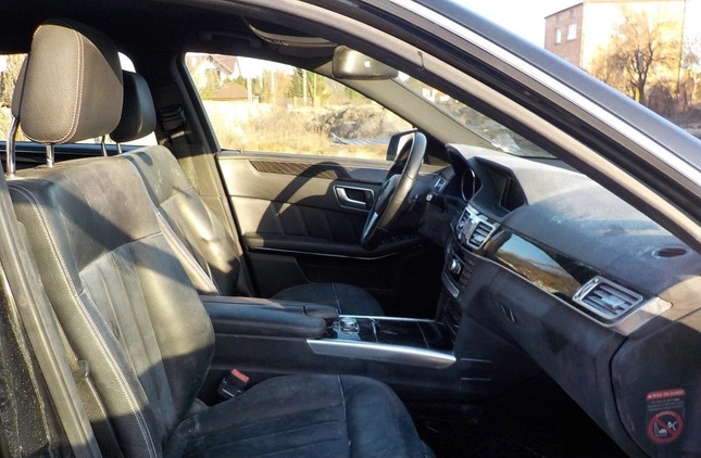 Mercedes-Benz Klasa E cena 25900 przebieg: 305787, rok produkcji 2015 z Łochów małe 667